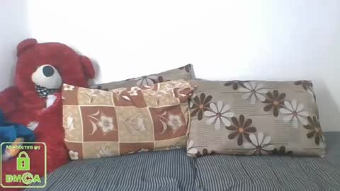 Snapshot of the_right_girl chatting on January 30, 2:47 pm Suzan Sexy online show from January 30, 2:47 pm