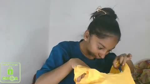 Snapshot of the_right_girl chatting on February 6, 6:51 am Suzan Sexy online show from February 6, 6:51 am