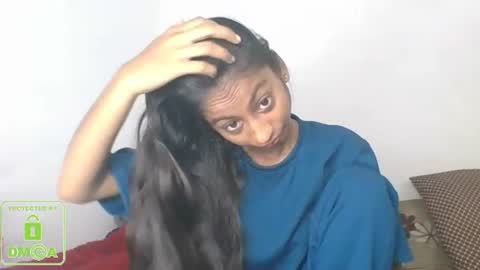 Snapshot of the_right_girl chatting on February 8, 4:14 am Suzan Sexy online show from February 8, 4:14 am