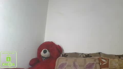 Snapshot of the_right_girl chatting on February 8, 4:25 pm Suzan Sexy online show from February 8, 4:25 pm