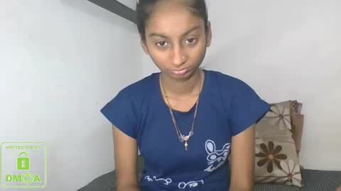 Snapshot of the_right_girl chatting on February 14, 11:31 am Suzan Sexy online show from February 14, 11:31 am