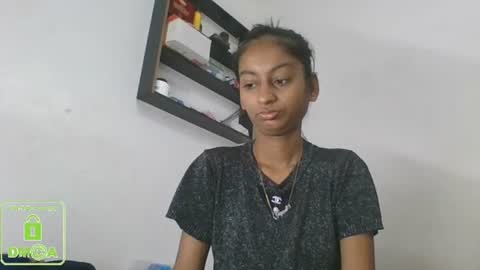 Snapshot of the_right_girl chatting on March 8, 4:12 am Suzan Sexy online show from March 8, 4:12 am