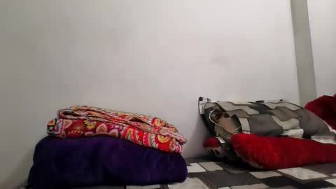 Snapshot of the_right_girl chatting on September 15, 6:24 am Suzan Sexy online show from September 15, 6:24 am