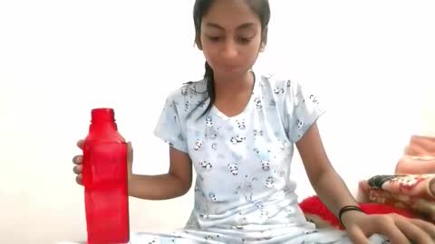 Snapshot of the_right_girl chatting on September 23, 5:21 am Suzan Sexy online show from September 23, 5:21 am