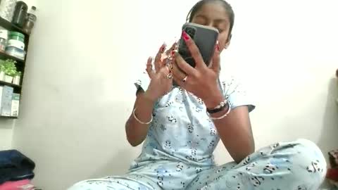 Snapshot of the_right_girl chatting on October 19, 4:13 am Suzan Sexy online show from October 19, 4:13 am