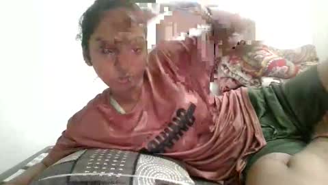 Snapshot of the_right_girl chatting on October 27, 7:12 am Suzan Sexy online show from October 27, 7:12 am