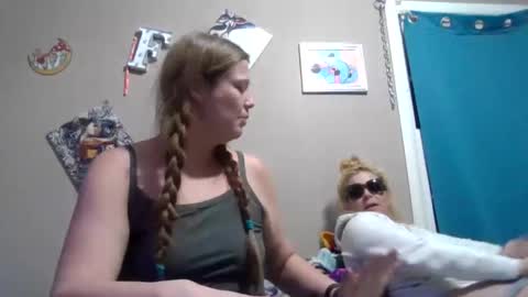 Snapshot of the_sam_ chatting on December 23, 12:08 pm the_sam_ online show from December 23, 12:08 pm