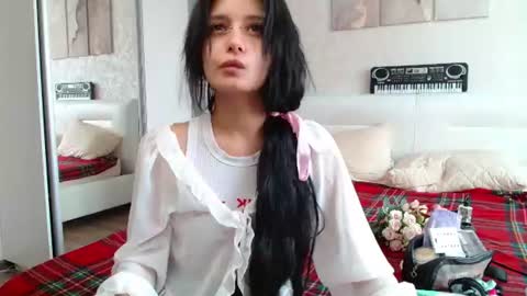 Snapshot of the_slutty_fox chatting on June 25, 7:57 am the_slutty_fox online show from June 25, 7:57 am