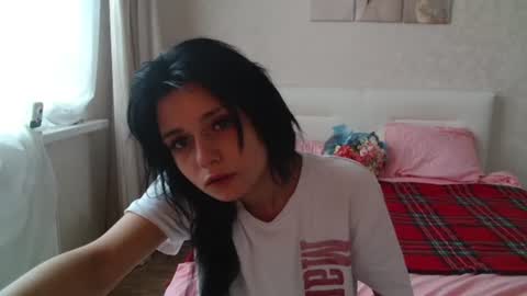 Snapshot of the_slutty_fox chatting on July 7, 8:51 am the_slutty_fox online show from July 7, 8:51 am