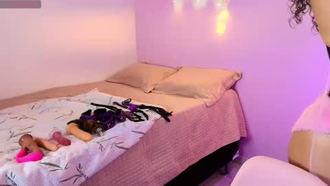 The toxic duo online show from December 15, 1:59 pm