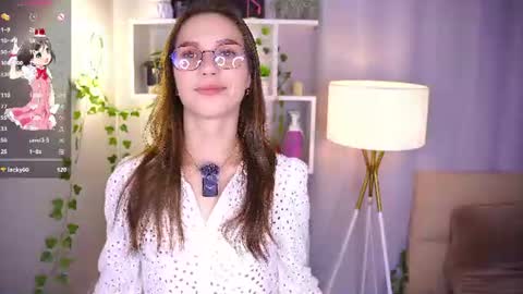 My name is Cynthia and Im very happy to see you in my sweet room  online show from July 22, 3:09 am