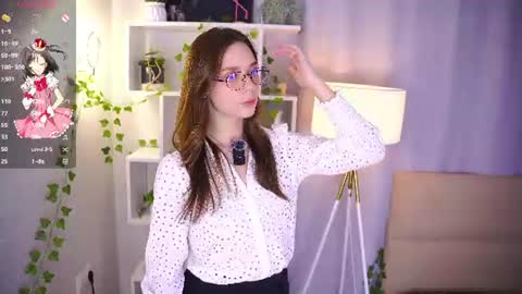 My name is Cynthia and Im very happy to see you in my sweet room  online show from July 23, 3:04 am