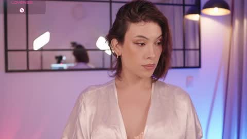 Snapshot of thea_ome chatting on May 16, 12:40 am Thea online show from May 16, 12:40 am