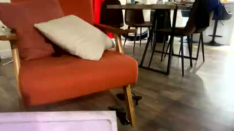 theauroravee online show from September 14, 8:41 pm