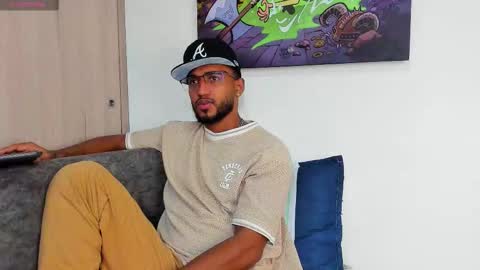 theblack_frank online show from December 4, 1:31 pm