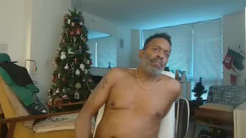 Snapshot of theblacklordmaster chatting on December 2, 3:36 pm theblacklordmaster online show from December 2, 3:36 pm