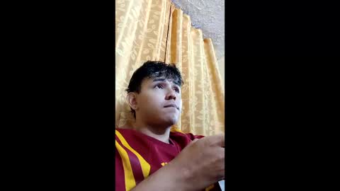 Snapshot of thebluesky_18 chatting on May 3, 1:22 am thebluesky_18 online show from May 3, 1:22 am