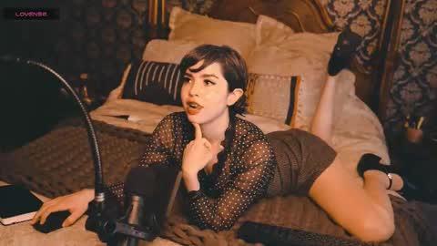 Joan online show from October 5, 8:29 pm