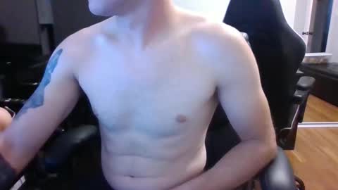 Snapshot of thecock431 chatting on November 3, 2:18 pm thecock431 online show from November 3, 2:18 pm