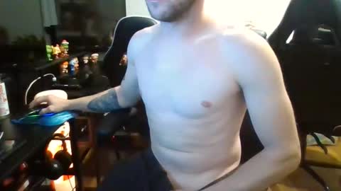 Snapshot of thecock431 chatting on December 22, 1:52 pm thecock431 online show from December 22, 1:52 pm