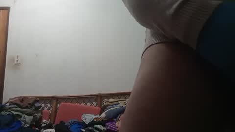 Snapshot of thecowboysex chatting on February 19, 5:38 am Andres online show from February 19, 5:38 am