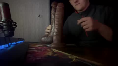 Snapshot of thedeepthroatking chatting on February 13, 7:21 pm BigT online show from February 13, 7:21 pm