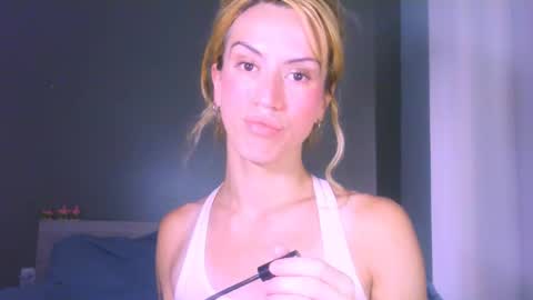 Yolanda online show from April 20, 11:39 pm