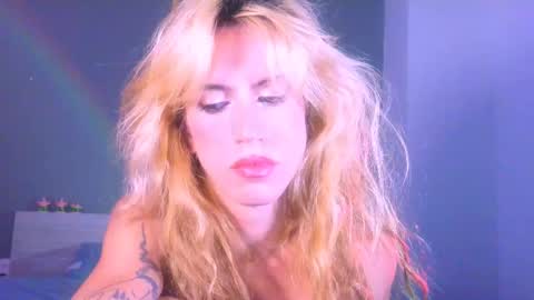 Snapshot of thedollxxxperience chatting on May 12, 4:26 pm Yolanda online show from May 12, 4:26 pm