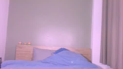 Snapshot of thedollxxxperience chatting on June 12, 1:48 am Yolanda online show from June 12, 1:48 am