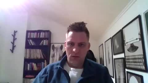 Snapshot of thedon2123 chatting on February 2, 3:44 pm thedon2123 online show from February 2, 3:44 pm