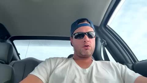 Carter Bates online show from November 28, 9:50 pm