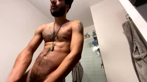 Snapshot of theekingcapo chatting on February 20, 12:19 am king capo thee online show from February 20, 12:19 am