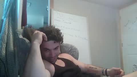 Snapshot of theepapajohn chatting on April 11, 10:58 pm theepapajohn online show from April 11, 10:58 pm