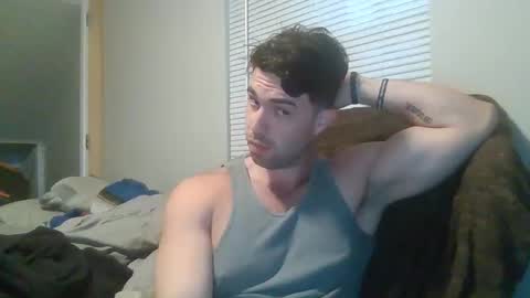 Snapshot of theepapajohn chatting on April 23, 2:35 am theepapajohn online show from April 23, 2:35 am