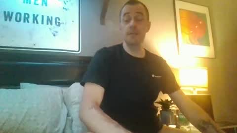 Snapshot of theerealjonnymike chatting on June 19, 11:58 am theerealjonnymike online show from June 19, 11:58 am