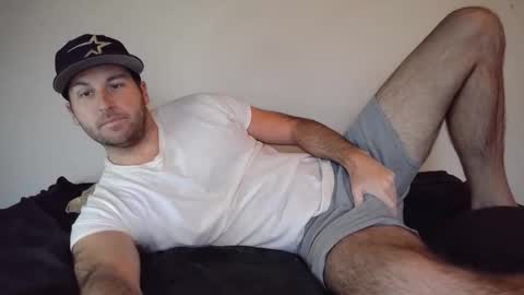 Theetwohander online show from November 2, 5:15 pm