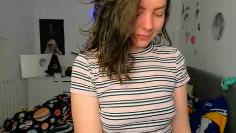 TheFarmergirl online show from March 8, 4:49 am