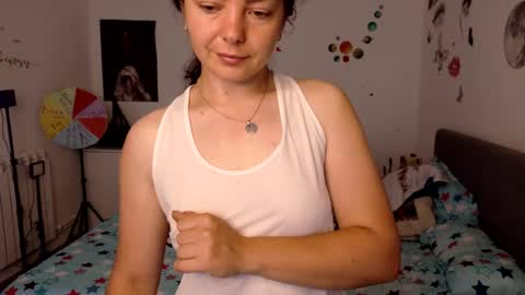 TheFarmergirl online show from June 24, 4:00 am