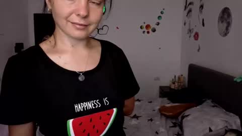 TheFarmergirl online show from August 6, 4:03 am