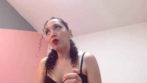 Snapshot of thefockers69 chatting on February 2, 4:05 am Eros y Psique online show from February 2, 4:05 am