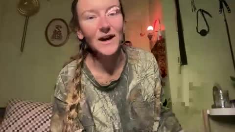 Snapshot of thefoxglovefairy chatting on October 30, 9:48 pm Fae online show from October 30, 9:48 pm