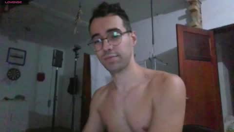 Snapshot of thefreudfather chatting on September 10, 6:35 am thefreudfather online show from September 10, 6:35 am