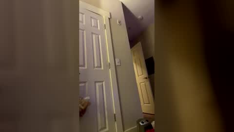 Snapshot of thegenie1of1 chatting on March 7, 11:29 am thegenie1of1 online show from March 7, 11:29 am