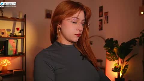 Snapshot of thegingerp chatting on May 12, 9:56 pm Streaming mostly at online show from May 12, 9:56 pm