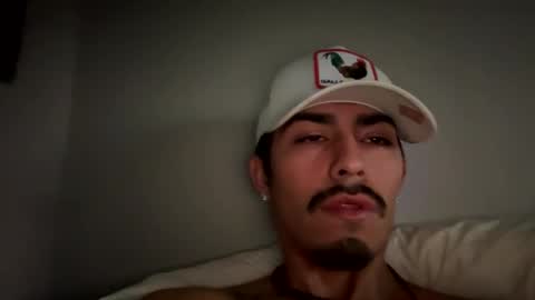 theglorious2002 online show from November 27, 7:05 pm