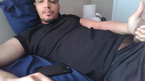 Snapshot of thegodbill4000 chatting on November 17, 2:12 pm Thegodbill4000 online show from November 17, 2:12 pm