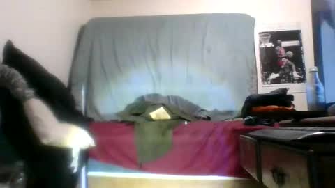 Snapshot of theguyss678 chatting on March 4, 1:28 pm Arching4Life online show from March 4, 1:28 pm