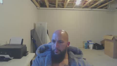 Snapshot of thehawaiian93 chatting on November 15, 2:35 pm thehawaiian93 online show from November 15, 2:35 pm