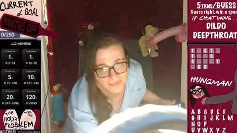 Snapshot of thehollyproblem chatting on October 20, 12:11 am Holly thehollyproblem online show from October 20, 12:11 am