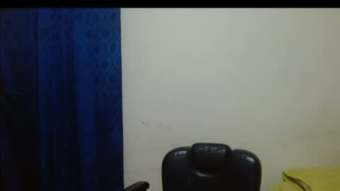 thehousedog online show from June 26, 1:26 pm